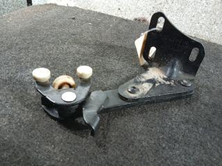 ролик двери сдвижной Volkswagen Caddy 3 поколение [рестайлинг] (2010 - 2015), 2K0843398A