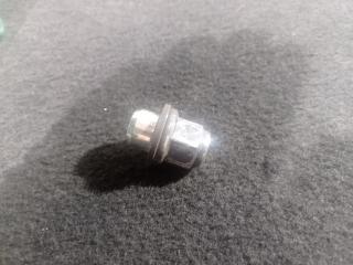 гайка колесная Toyota Auris 2 поколение (2012 - 2015), 1.8 л., i, универсал