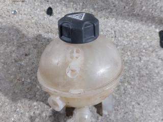 бачок расширительный Peugeot 308 T9 (2013 - 2017), 1.2 л., Ti, 9678514680, 9678125880, 9678125980, 9678126080