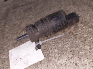 насос (моторчик) омывателя стекла Volkswagen Passat B6 (2005 - 2010), 1K5955651