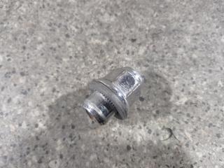 гайка колесная Toyota Auris 2 поколение (2012 - 2015), 1.8 л., i, универсал