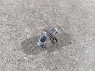 гайка колесная Toyota Auris 2 поколение (2012 - 2015), 1.8 л., i, универсал