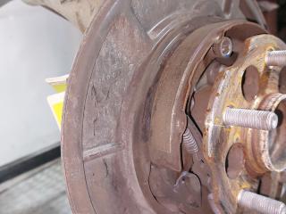 защитный кожух тормозного механизма Toyota Verso 1 поколение [рестайлинг] (2012 - 2015), 2.0 л., D-4D