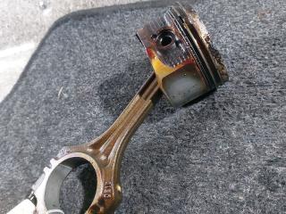 шатун Volkswagen Golf 4 поколение (1997 - 2006), 1.6 л., i, AZD, бензин, 5МКПП