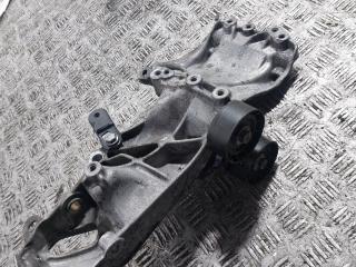 кронштейн генератора Renault Megane 1 поколение [рестайлинг] (1999 - 2003), 1.6 л., i, K4M 700, бензин, 5МКПП, 7700274249