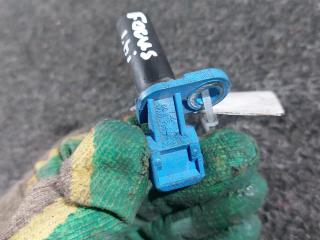 датчик коленвала Ford Focus 2 поколение (2004 - 2008), 1.6 л., i, HXDA, бензин, 5МКПП, S107543001, YS6A-6C315AB