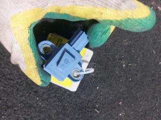 датчик удара Volkswagen Passat B6 (2005 - 2010), 1K0955557A