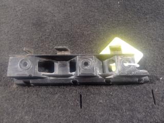 Крепление бампера переднего Volkswagen Passat B6 (2005 - 2010), 3C0807183