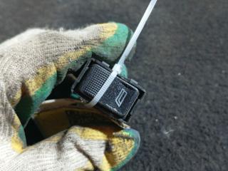 кнопка стеклоподъемника двери Audi 100 4A/C4 (1990 - 1994)