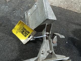 Кронштейн блока ABS Mercedes-Benz C-Класс W203/S203/CL203 [рестайлинг] (2004 - 2008), 2.2 л., CDi, A2034310240