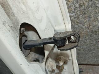 ограничитель открывания двери Ford Focus 1 поколение [рестайлинг] (2001 - 2005), универсал