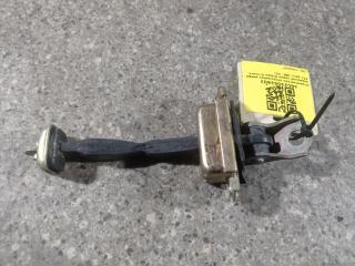 ограничитель открывания двери Nissan Primera P11 [рестайлинг] (1999 - 2002)