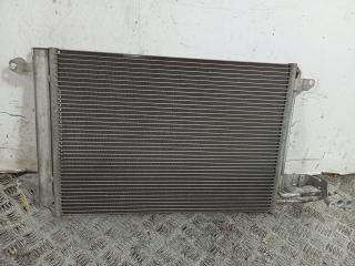 радиатор кондиционера Volkswagen Caddy 3 поколение [рестайлинг] (2010 - 2015), 1.6 л., TDi, дизель, 1K0820411N