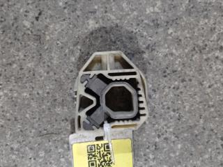 кронштейн радиатора Volkswagen Caddy 3 поколение [рестайлинг] (2010 - 2015), 1.6 л., TDi, дизель, 1Z0121367B