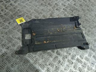 воздуховод (дефлектор) радиатора Toyota Yaris XP9 [рестайлинг] (2009 - 2012), 1.3 л., i, S-682