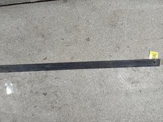 молдинг переднего бампера Mercedes-Benz G-Класс W463 1992, 3.0 л., i, внедорожник 3 дв., полный привод