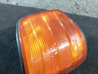 поворотник правый Mercedes-Benz S-Класс W126 / C126 [рестайлинг] (1985 - 1991), 1305233921