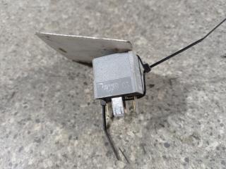 реле (прочие) Chevrolet Cruze 1 поколение (2009 - 2012), 2.0 л., VCDi, дизель, 13500118