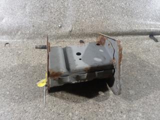 кронштейн переднего бампера Nissan Tiida C11 (2004 - 2008), 1.5 л., DCi