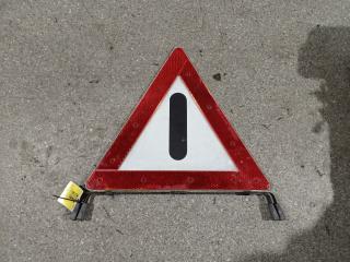 знак аварийной остановки Mercedes-Benz S-Класс W126 / C126 [рестайлинг] (1985 - 1991), 5.6 л., i, АКПП, купе, задний привод, K23616