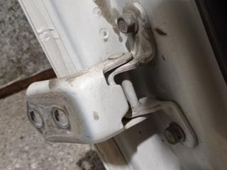 петля двери Mazda 3 BL (2008 - 2011), седан