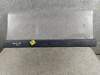 молдинг двери передней левой Volkswagen Passat B3 (1988 - 1997)