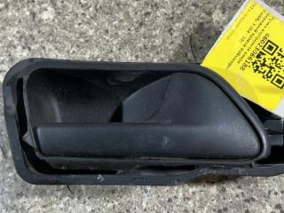 ручка внутренняя передняя правая Volkswagen Caddy 3 поколение (2004 - 2010)