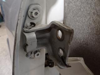 петля двери Dacia Dokker 1 поколение (2012 - 2025)