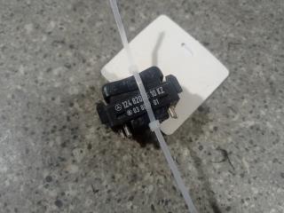 кнопка стеклоподъемника двери Mercedes-Benz S-Класс W126 / C126 [рестайлинг] (1985 - 1991), 5.6 л., i, АКПП, купе, задний привод, 1248204510