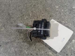 кнопка стеклоподъемника двери Mercedes-Benz S-Класс W126 / C126 [рестайлинг] (1985 - 1991), 5.6 л., i, АКПП, купе, задний привод, 1248204610