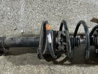 стойка передняя правая Renault Scenic 1 поколение (1996 - 1999), 1.6 л., i, бензин, 7700430760