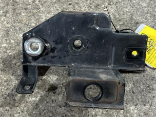 кронштейн радиатора Toyota Verso 1 поколение [рестайлинг] (2012 - 2015), 2.0 л., D-4D