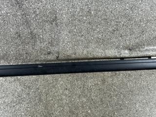 молдинг двери передней правой Audi 100 4A/C4 (1990 - 1994)