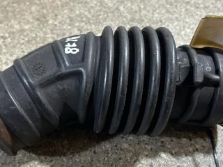 патрубок воздушного фильтра Opel Astra F [рестайлинг] (1994 - 2002), 1.6 л., i, X 16 SZR, бензин, 5МКПП, 90351553