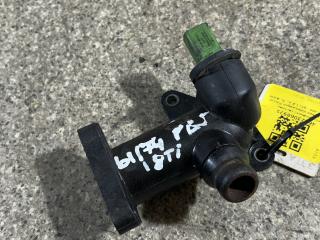 фланец (тройник) системы охлаждения Volkswagen Passat B5 [рестайлинг] (2000 - 2005), 1.8 л., Ti, AWM, бензин, 5МКПП, передний привод, 058121133B