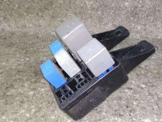 блок предохранителей Hyundai Tucson 1 поколение 2007