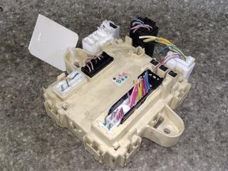 блок предохранителей Lexus RX 2 поколение 2006