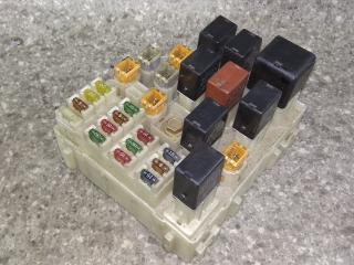 блок предохранителей Toyota RAV4 4 поколение (CA40) 2014