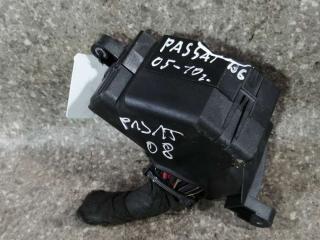блок предохранителей Volkswagen Passat B6 2008