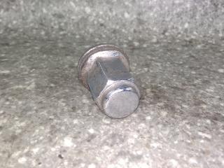 болт колесный Lexus RX 2 поколение 2006