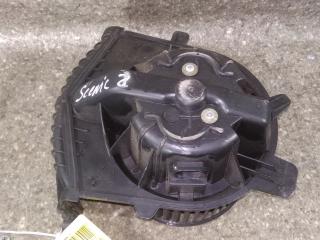 моторчик печки Renault Scenic 2 поколение 2006