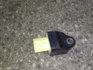 датчик удара Toyota RAV4 4 поколение (CA40) (2012 - 2015), 89831-12030