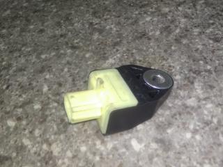 датчик удара Toyota RAV4 4 поколение (CA40) (2012 - 2015), 89831-33050