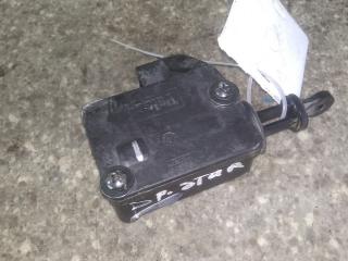 замок багажника Mitsubishi Space Star 1 поколение 2001