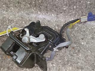 замок багажника Toyota Avensis 2 поколение (T250) 2006