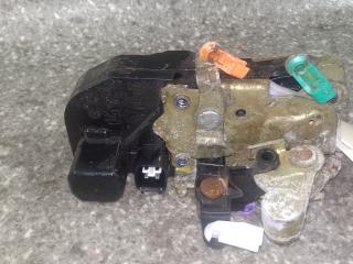 замок двери передней левой Chrysler Voyager 4 поколение [рестайлинг] 2005