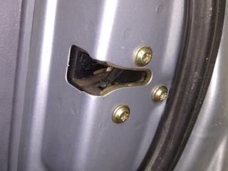 замок двери передней правой Daewoo Nubira J200 2006