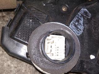 замок двери передней левой Lexus RX 2 поколение 2006