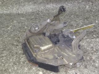 замок двери передней левой Mercedes-Benz 190 1 поколение 1988