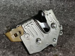 замок двери задней левой Mercedes-Benz E-Класс W124 [рестайлинг] 1990